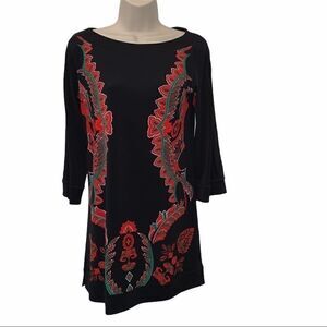 Eva Varro Black and Red Long Sleeve Tunic